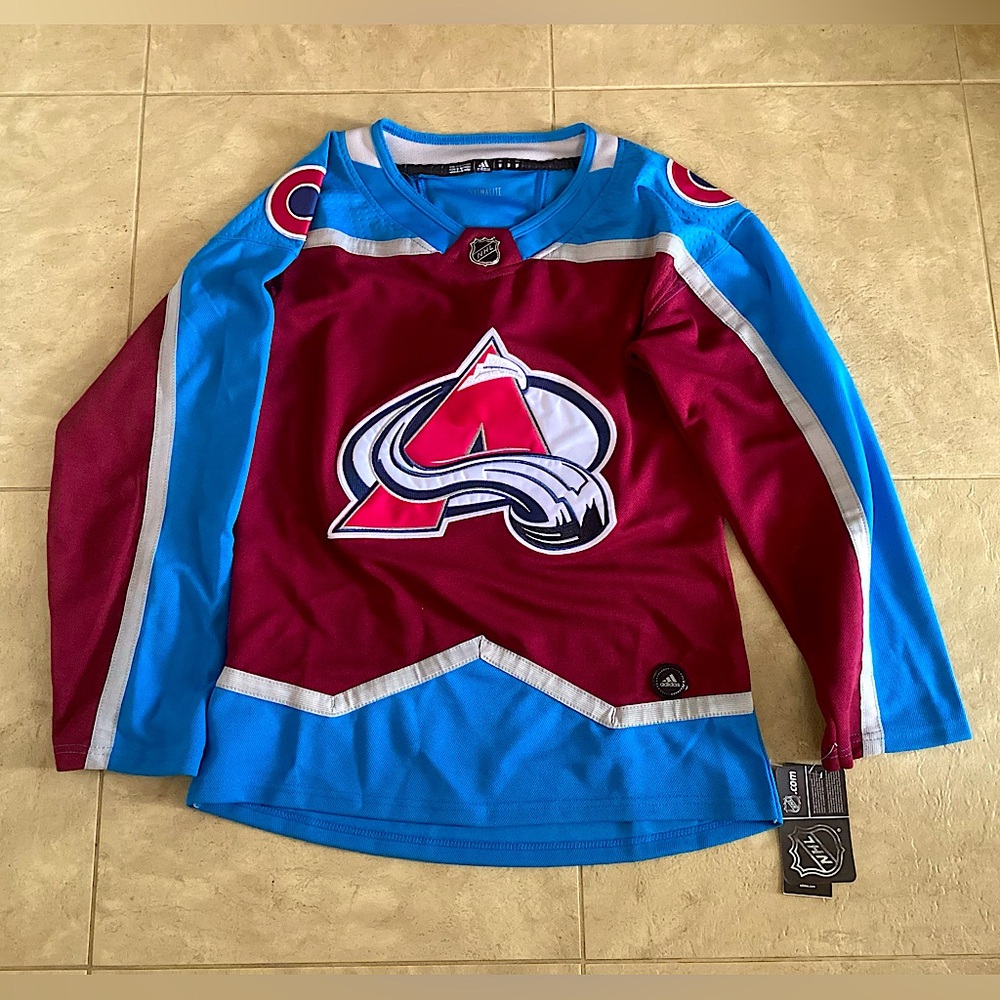 NWT Adidas Men’s Colorado Avalanche Hockey Jersey, Size Medium